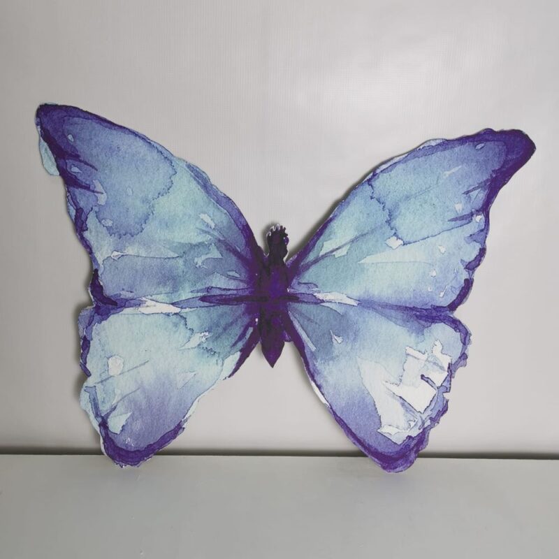 Alice Harikalar Diyarında Mavi Kelebek Maketi - Ayaklı